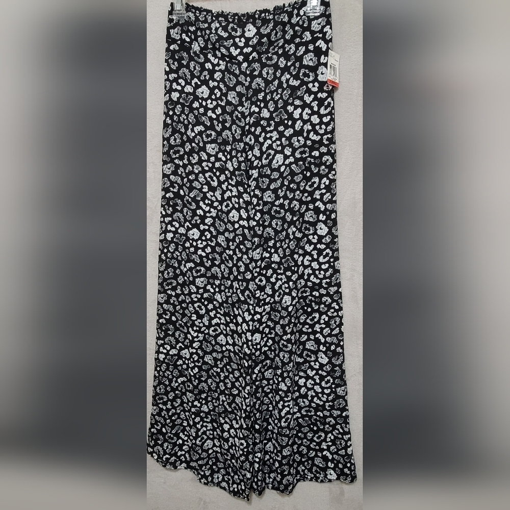 Bar III Black and White Wide Leg Pull On Pants Size XS